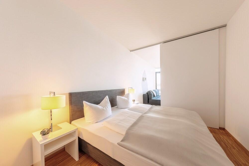 Waveboard Hotel & Boardinghouse พอทสดัม ภายนอก รูปภาพ