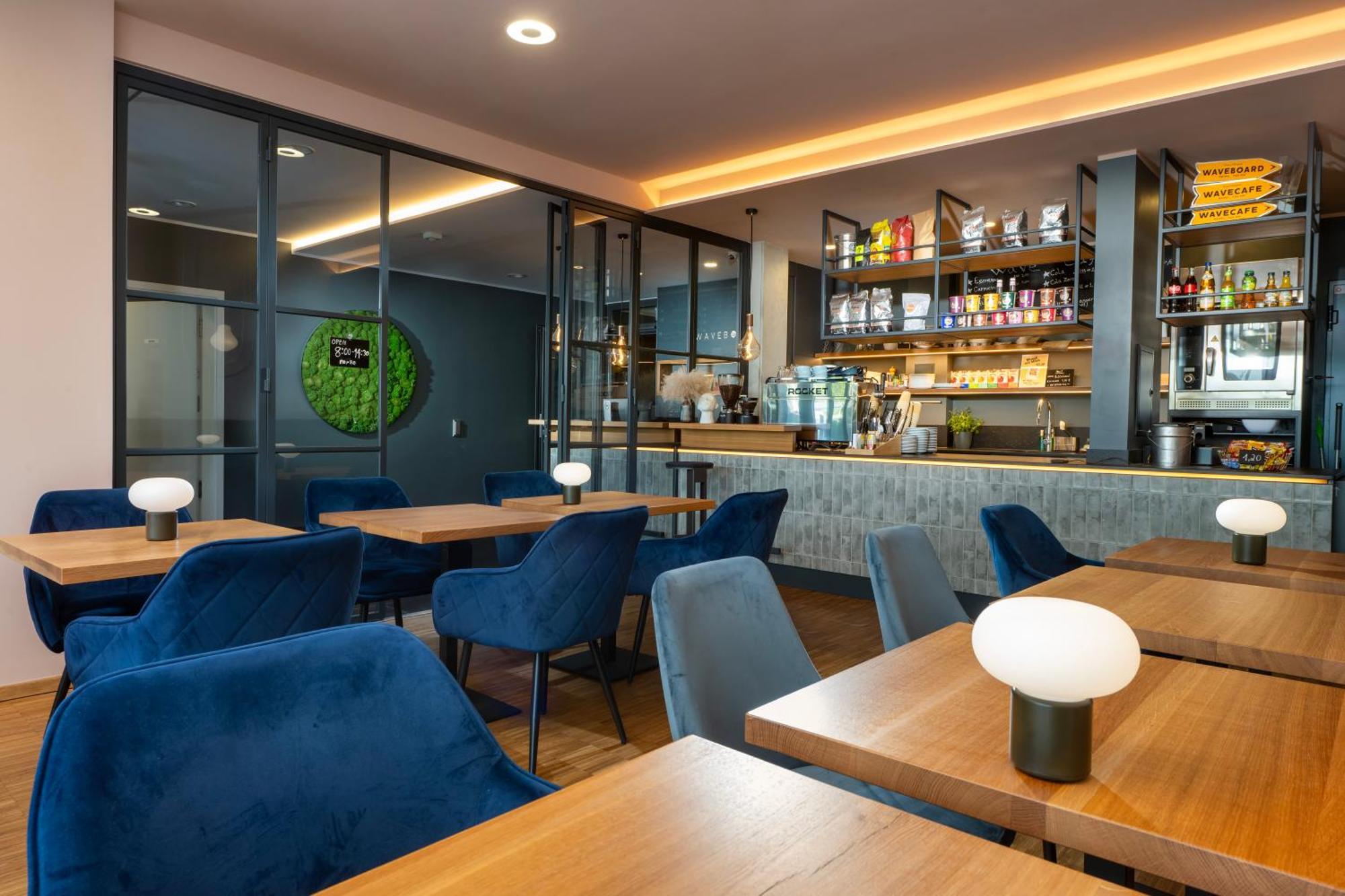 Waveboard Hotel & Boardinghouse พอทสดัม ภายนอก รูปภาพ